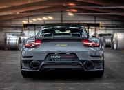 雷火电竞app-极速与新章，当F1巴林引擎轰鸣，深圳队已掀翻步行者