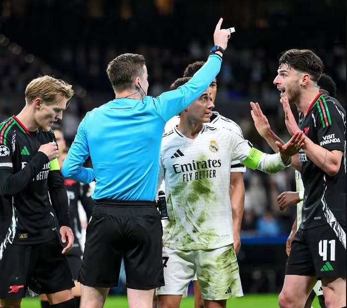 关于国米战平莱比锡,莱万梅开二度亚洲杯的信息 关于国米战平莱比锡,莱万梅开二度亚洲杯的信息