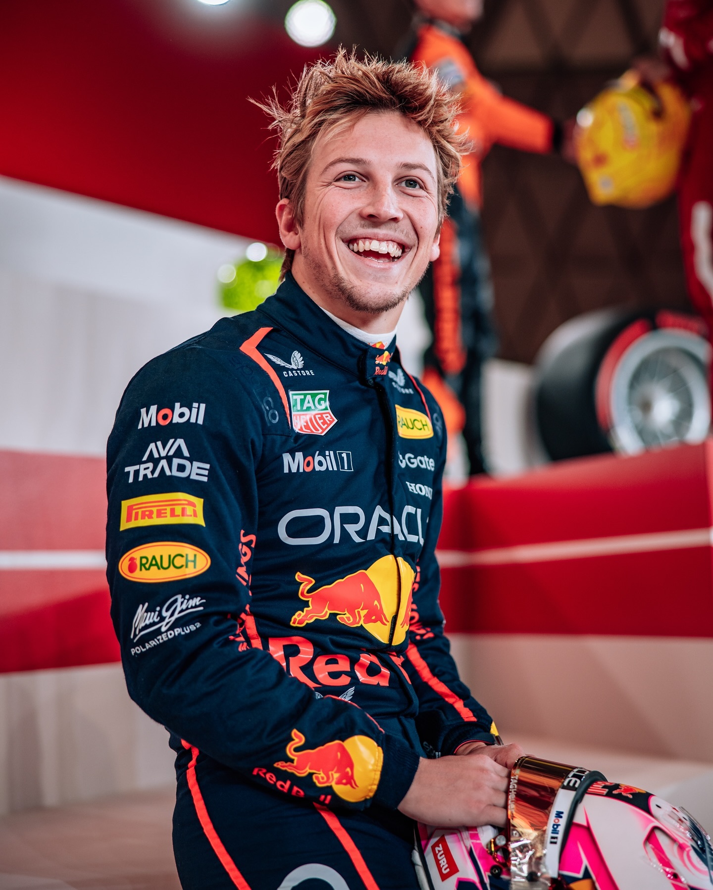 阿斯顿马丁轻取迈凯伦，汉密尔顿扛起全队